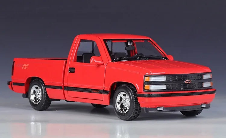 1:24 Assembly Line Chevrolet 1993 454 SS Pick-Up