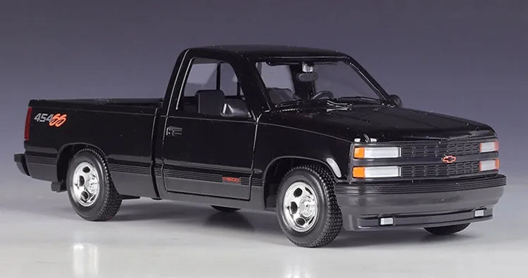 1:24 Chevrolet 1993 454 SS Pick-up Die Cast Model Car