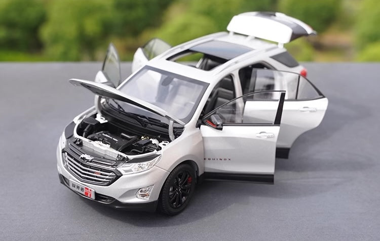 1:18 Chevrolet 2018 Equinox Redline Die Cast Model Car