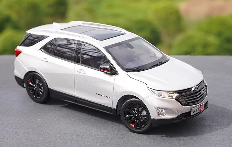 1:18 Chevrolet 2018 Equinox Redline Die Cast Model Car