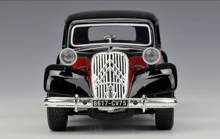 1:24 Citroen 1938 15 CV TA Die Cast Model Car