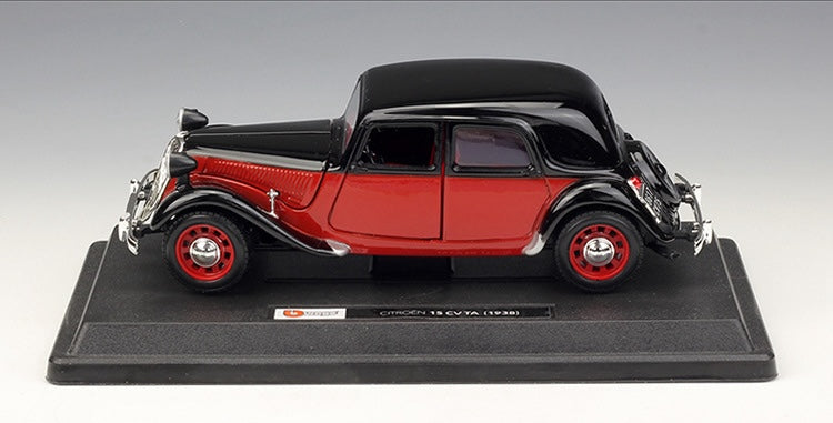 1:24 Citroen 1938 15 CV TA Die Cast Model Car