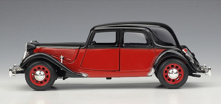 1:24 Citroen 1938 15 CV TA Die Cast Model Car