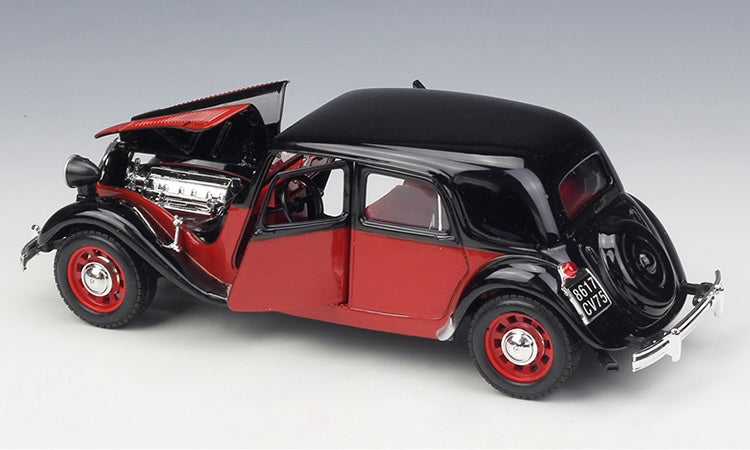 1:24 Citroen 1938 15 CV TA Die Cast Model Car