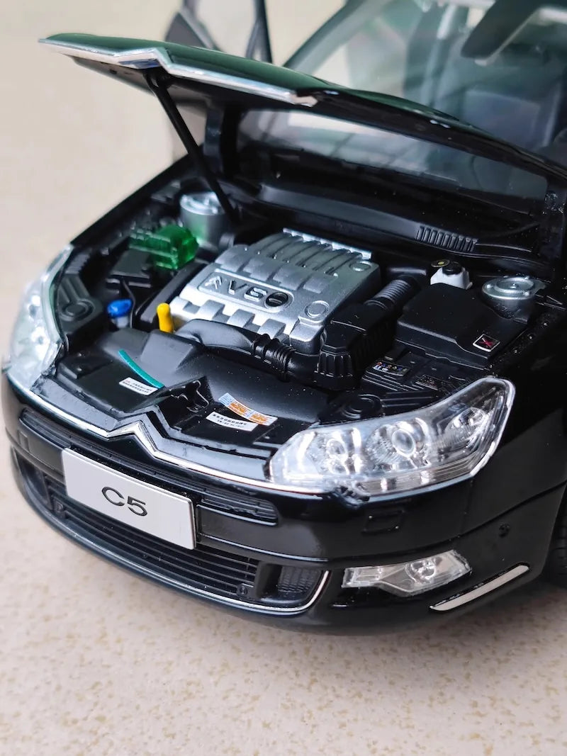 1:18 Citroën 2008 C5 Die Cast Model Car