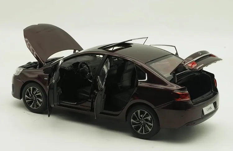 1:18 Citroen 2015 C4 Sedan Die Cast Model Car