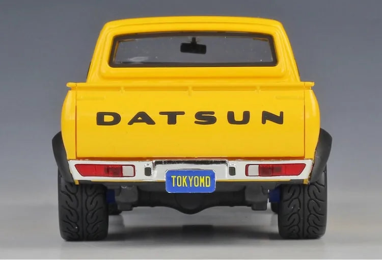 1:24 Datsun 1972 620 Pick-up Tokyo Mod