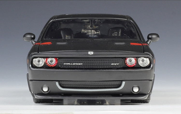 1:24 Dodge 2008 Challenger Die Cast Model Car