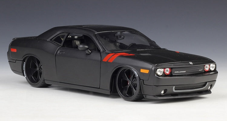 1:24 Dodge 2008 Challenger Die Cast Model Car