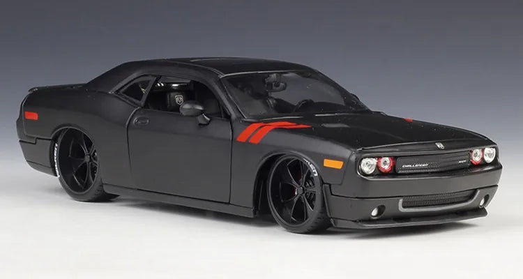 1:24 Dodge 2008 Challenger