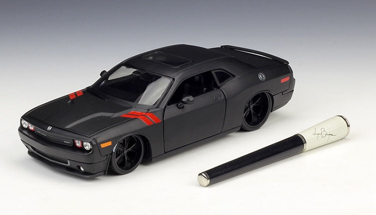 1:24 Dodge 2008 Challenger Die Cast Model Car