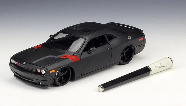 1:24 Dodge 2008 Challenger