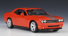 1:24 Dodge 2008 Challenger SRT8 Die Cast Model Car