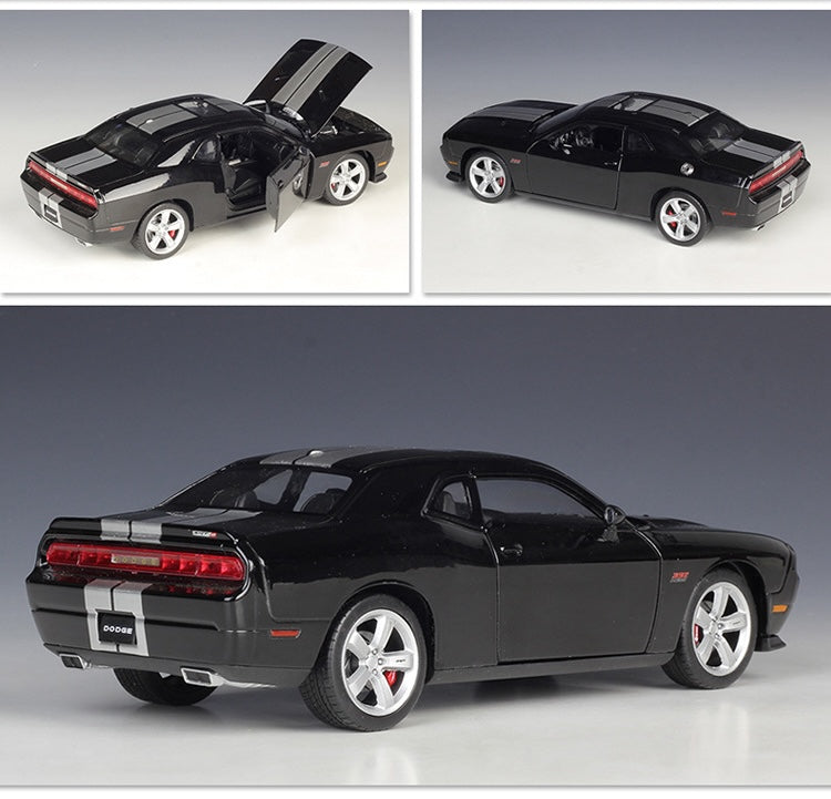 1:24 Dodge 2012 Challenger SRT Die Cast Model Car