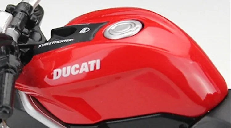 1:12 Ducati Streetfighter 2010 S 