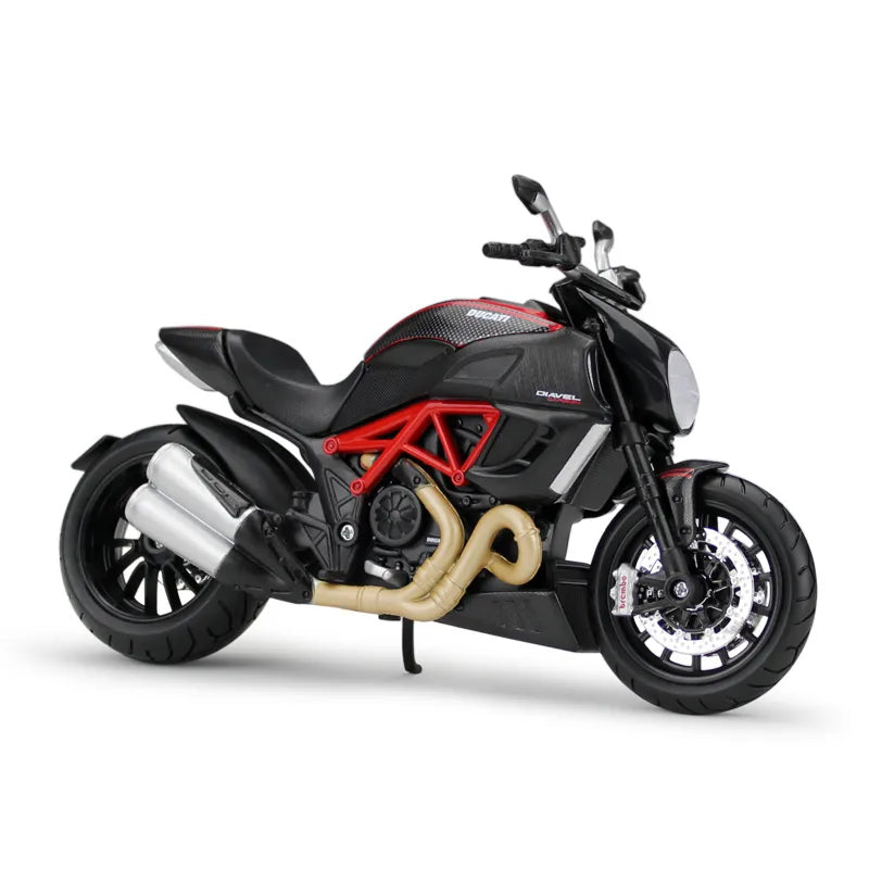 1:12 Ducati 2011 Diavel Carbon Motorcycle Model