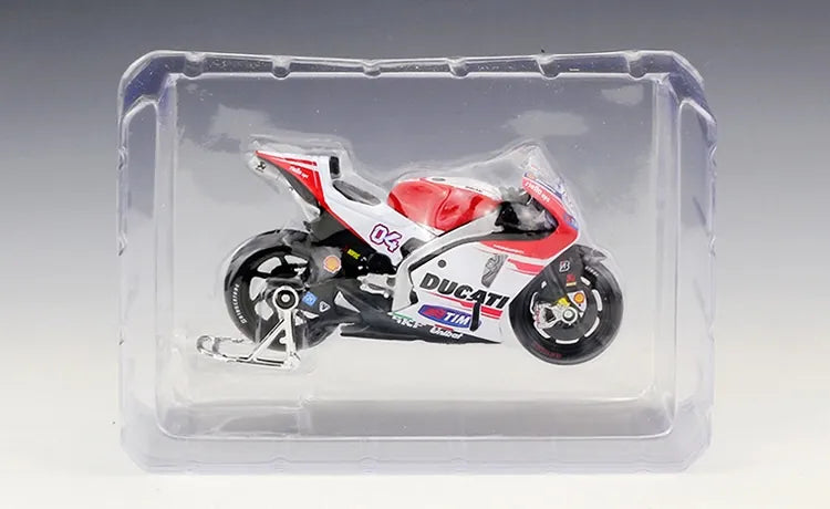 1:18 Ducati 2015 MotoGP Desmosedici