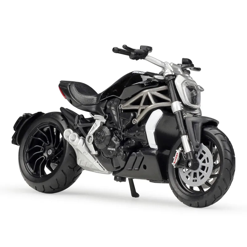 1:18 Ducati 2016 X Diavel S Motorcycle Model