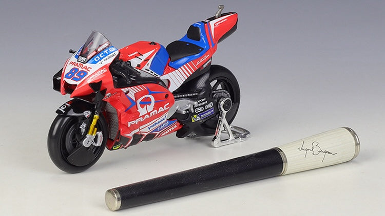 1:18 Ducati 2021 Pramac Desmosedici GP Motorcycle Model