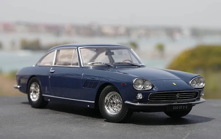 1:18 Ferrari 1964 330 GT 2+2 Series I Die Cast Model Car