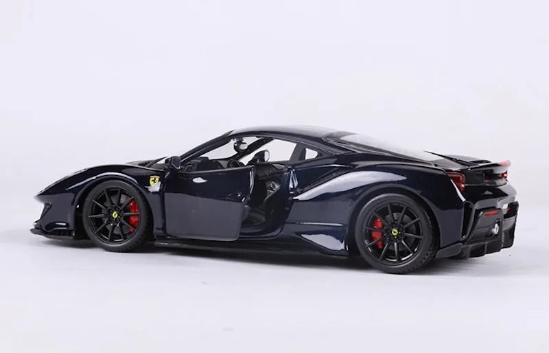 Ferrari 488 Pista 2015 à l'échelle 1:24