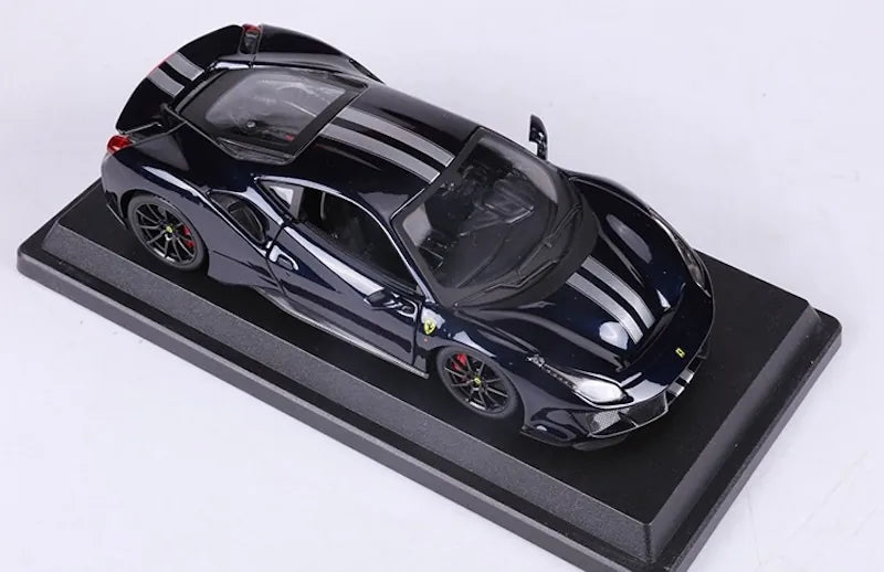 Ferrari 488 Pista 2015 à l'échelle 1:24