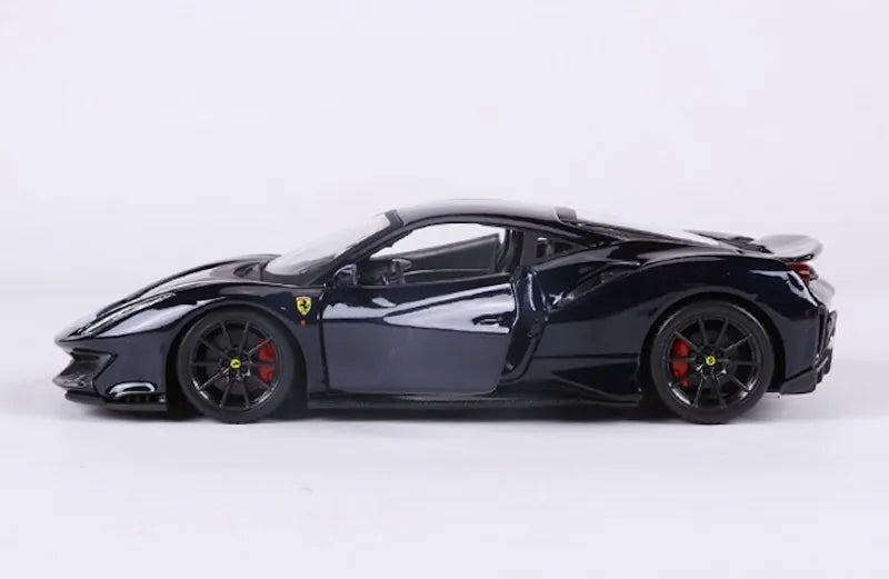 Ferrari 488 Pista 2015 à l'échelle 1:24