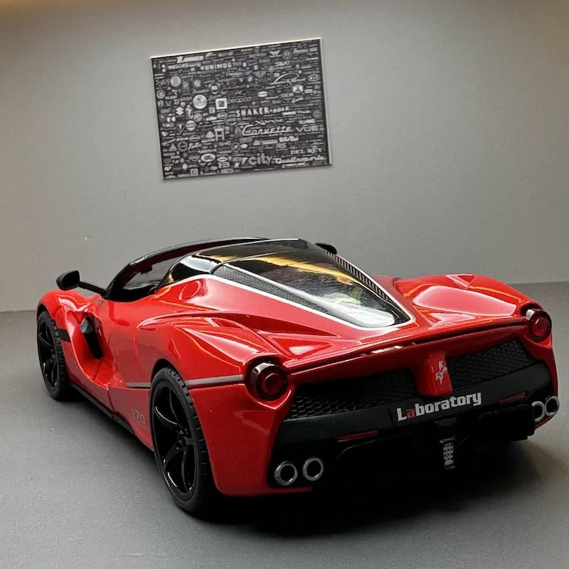 1:24 Ferrari 2016 LaFerrari Aperta