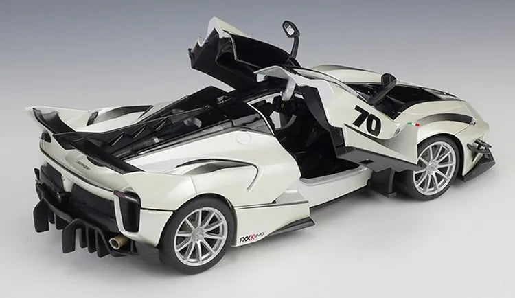 1:18 Ferrari 2017 FXX K EVO