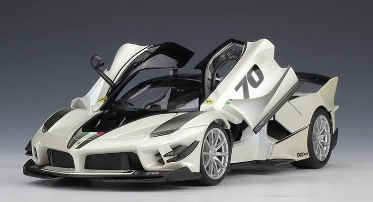 1:18 Ferrari 2017 FXX K EVO