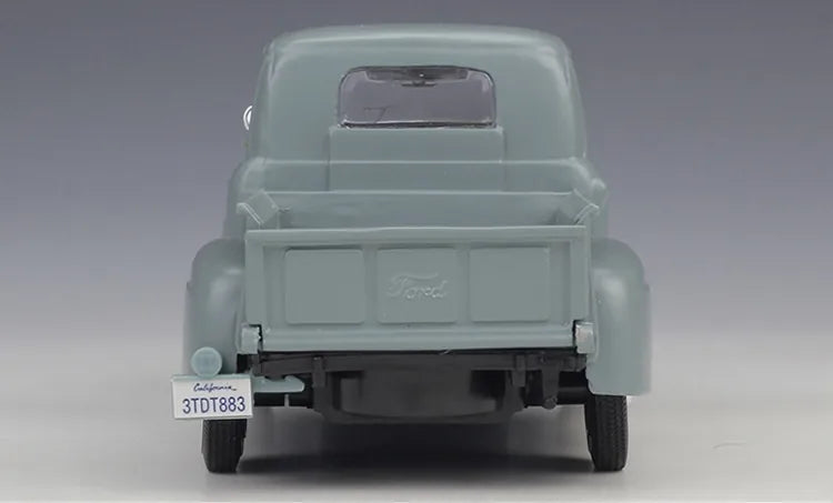 1:32 Ford 1948 F-1 Pick-up 