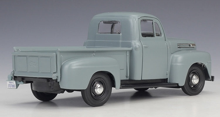 1:32 Ford 1948 F-1 Pick-up Die Cast Model Car