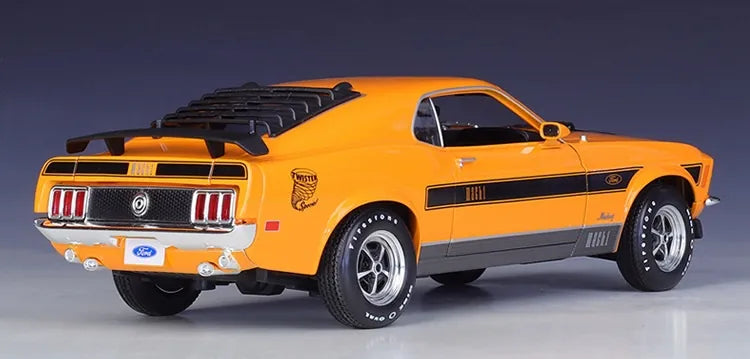 1:18 Ford 1970 Mustang Mach 1 Die Cast Model Car