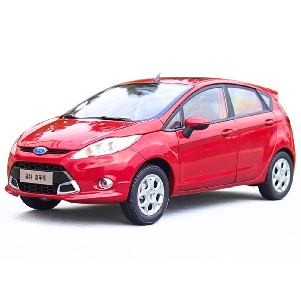 1:18 Ford 2008 Fiesta Red Die Cast Model Car