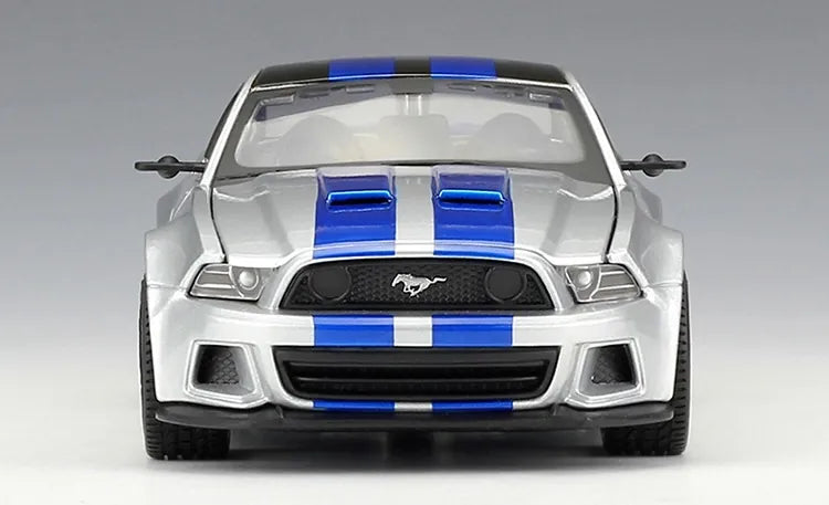 1:24 Ford Mustang Street Racer 2014 