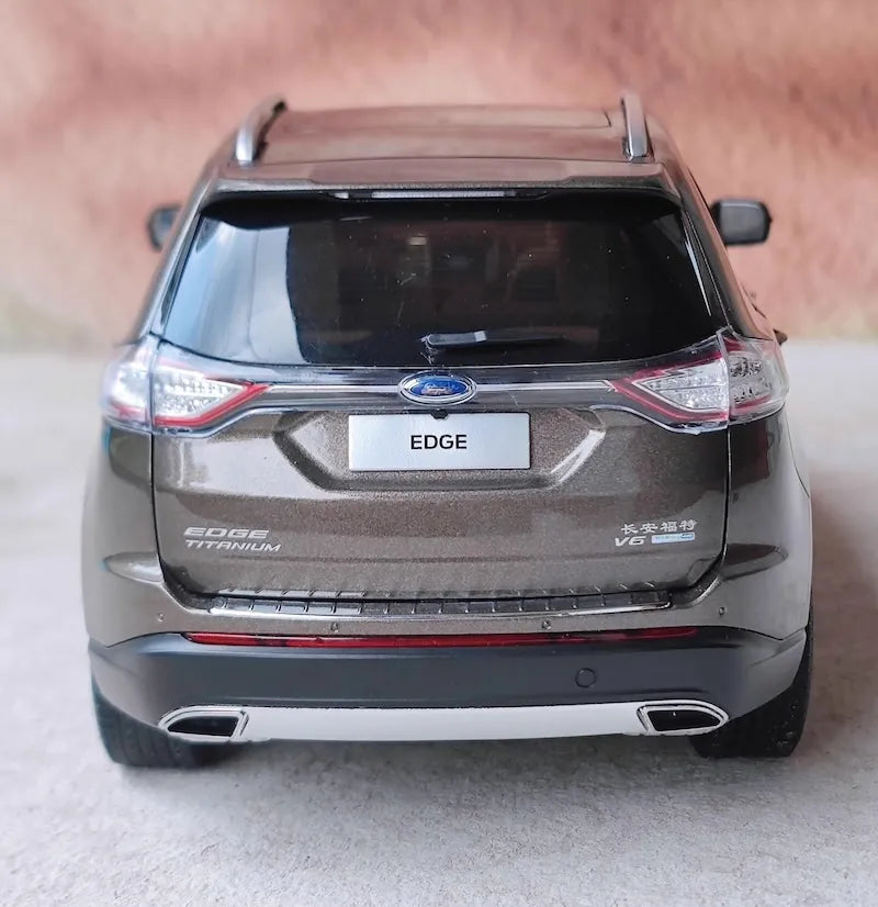 1:18 Ford 2015 Edge Die Cast Model Car