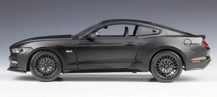 1:18 Ford Mustang GT del 2015 