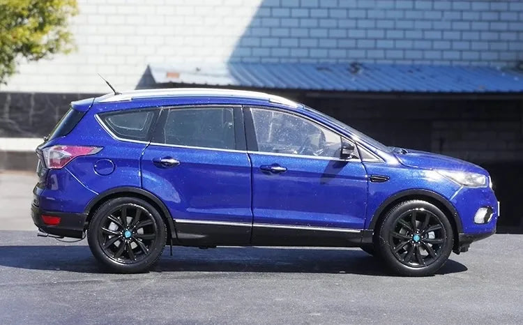 1:18 Ford 2017 Kuga ST-Line