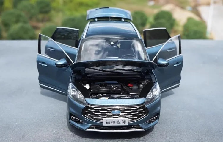 1:18 Ford Escape 2020 