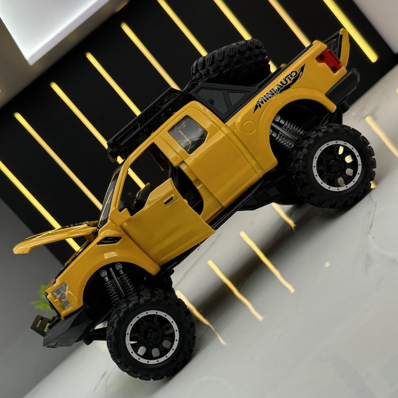 1:32 Ford 2020 F-150 Raptor Off-Road Die Cast Model Car