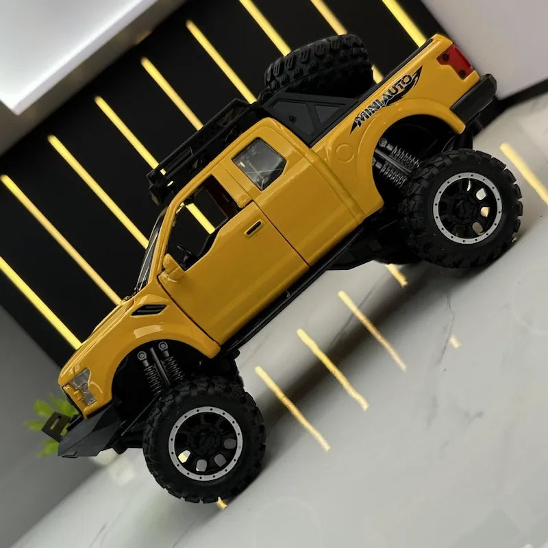 1:32 Ford 2020 F-150 Raptor Off-Road