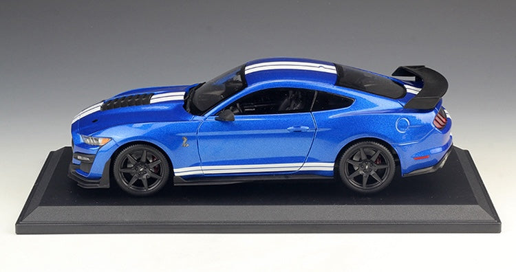 1:18 Ford 2020 Shelby GT500 Die Cast Model Car