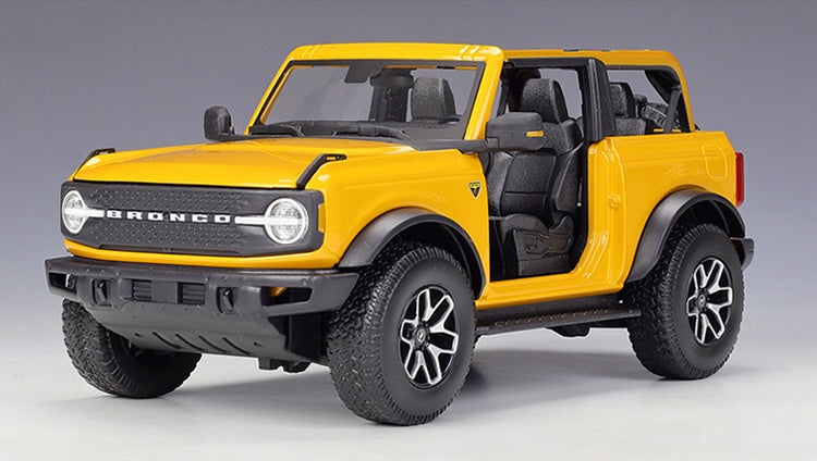 1:18 Ford 2021 Bronco Badlands Yellow Die Cast Model Car