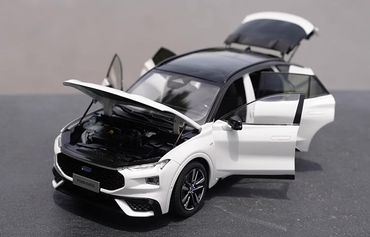 1:18 Ford 2021 Mondeo Sport Die Cast Model Car