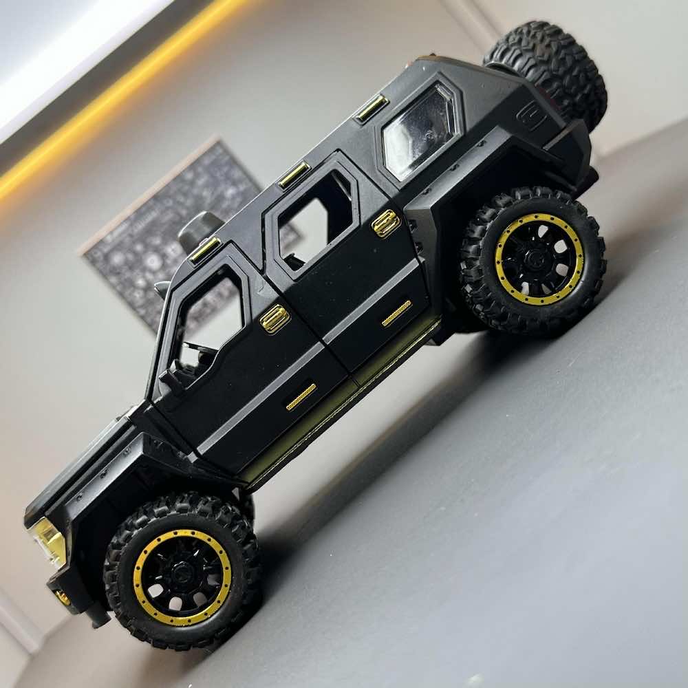 1:24 G.Patton 2015 SUV Die Cast Model Car