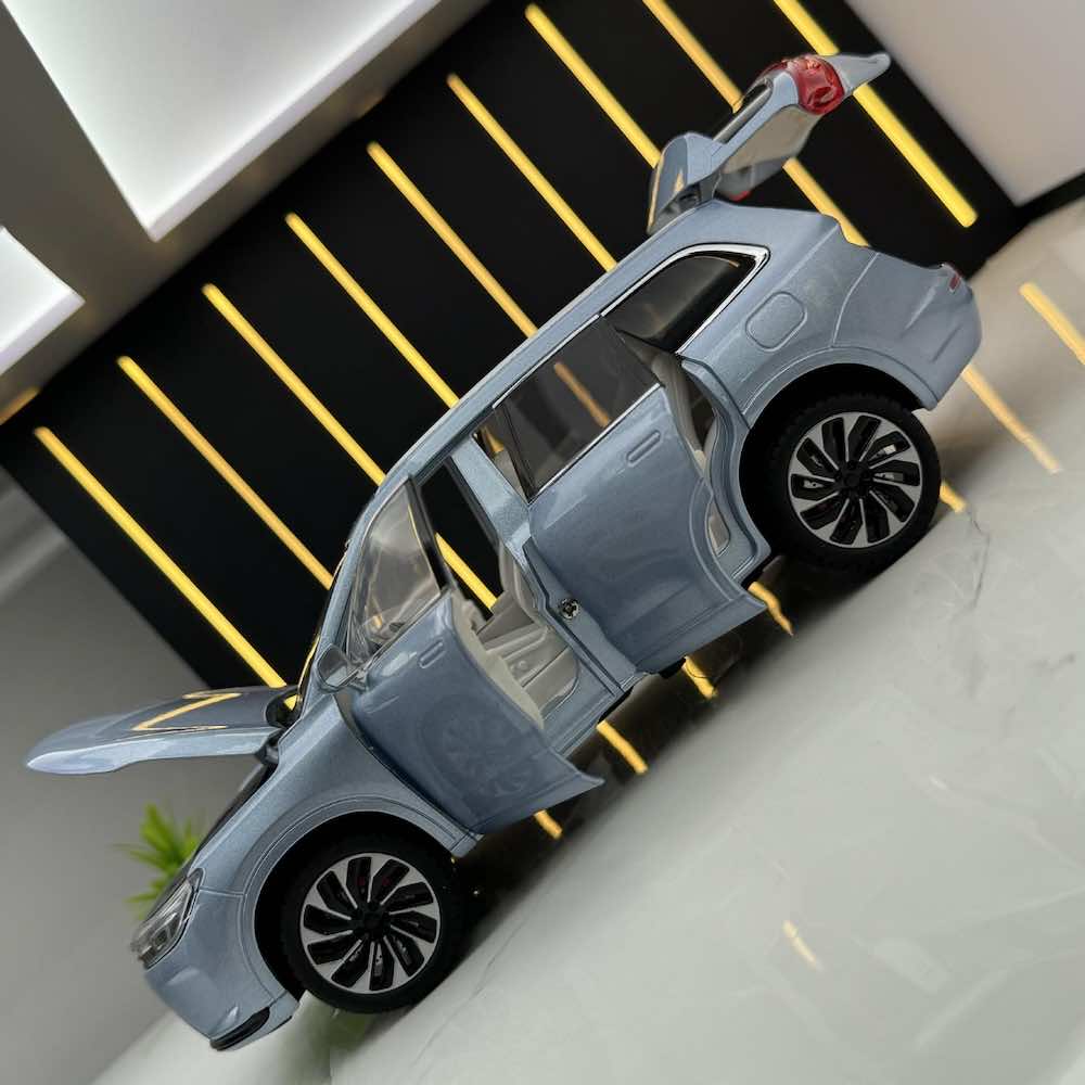 1:24 HUAWEI 2022 AITO M7 Die Cast Model Car