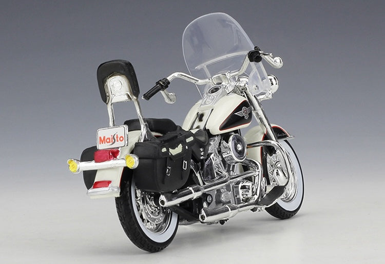 1:18 Harley-Davidson 1993 FLSTN Heritage Softail Motorcycle Model