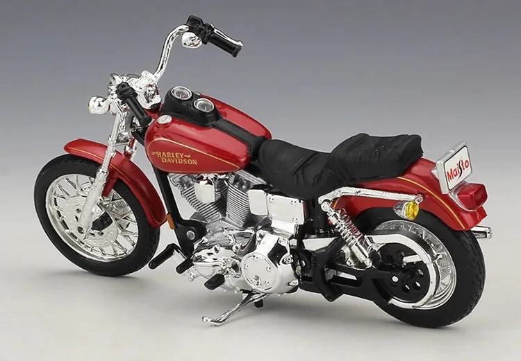 1:18 Harley-Davidson 1977 FXS Low Rider