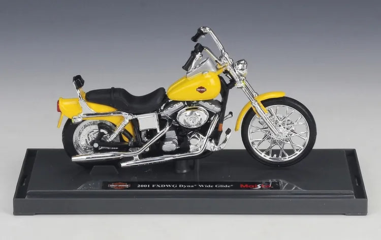 1:18 Harley-Davidson 2001 FXDWG Dyna Wide Glide Motorcycle Model