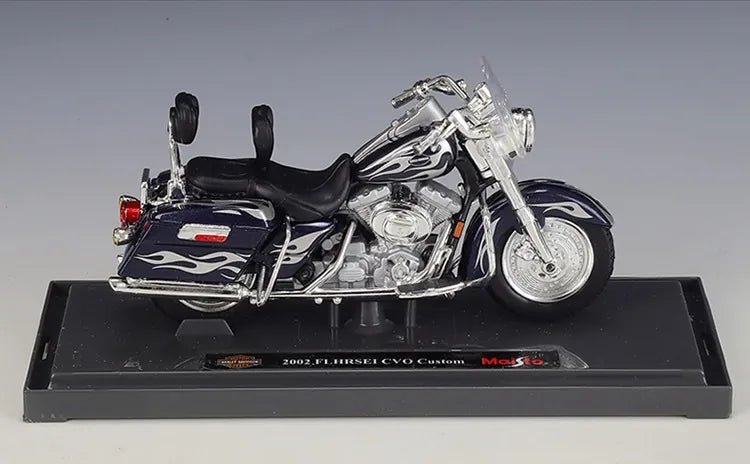 1:18 Harley-Davidson 2002 FLHRSEI CVO Custom Motorcycle Model